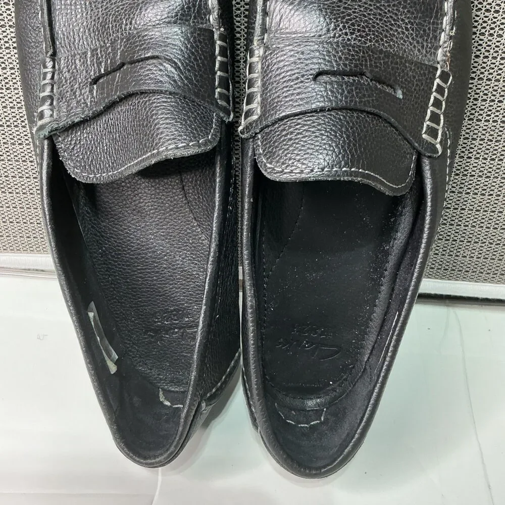 Clarks Black Leather Men's Moccasin Loafers Size 10 Comfortable Slip-On Casual